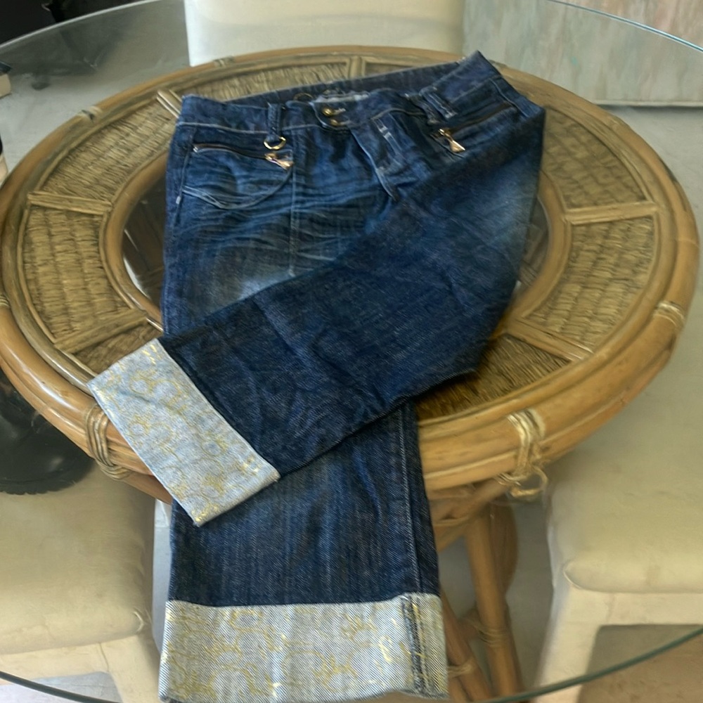 Baby phat size 9 cut off/capris